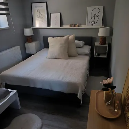 Home Apartman Apartment *